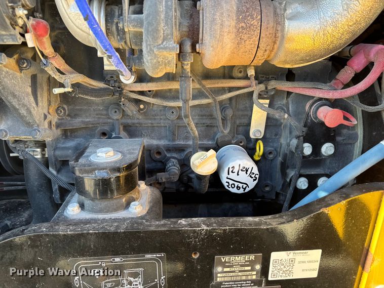 image for item OE9541 2020 Vermeer RTX1250i2 vibratory cable plow