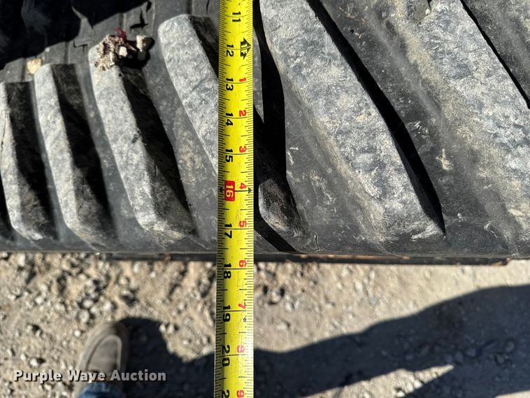 image for item OE9541 2020 Vermeer RTX1250i2 vibratory cable plow