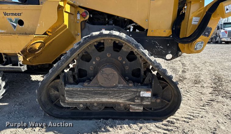 image for item OE9541 2020 Vermeer RTX1250i2 vibratory cable plow
