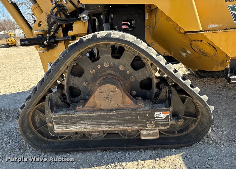 image for item OE9541 2020 Vermeer RTX1250i2 vibratory cable plow