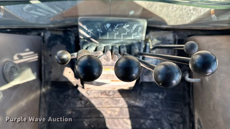 image for item OE9542 2014 Case 580 Super N backhoe