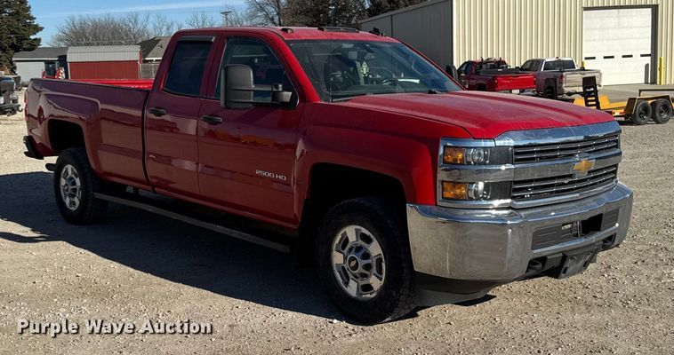 image for item OE9543 2015 Chevrolet Silverado 2500HD Ext. Cab pickup truck