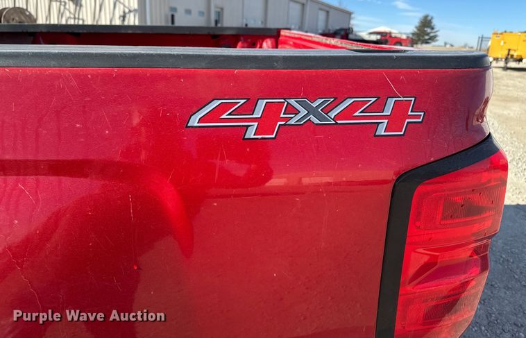 image for item OE9543 2015 Chevrolet Silverado 2500HD Ext. Cab pickup truck