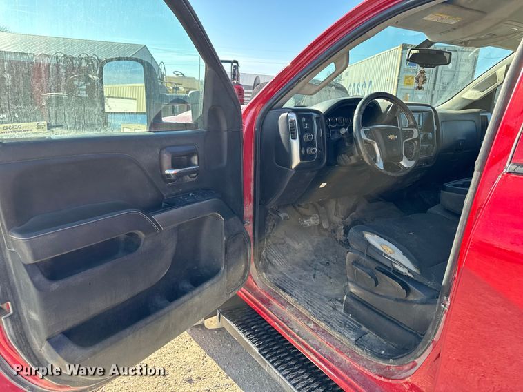 image for item OE9543 2015 Chevrolet Silverado 2500HD Ext. Cab pickup truck