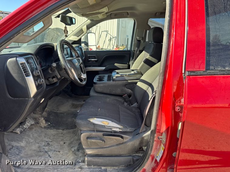 image for item OE9543 2015 Chevrolet Silverado 2500HD Ext. Cab pickup truck