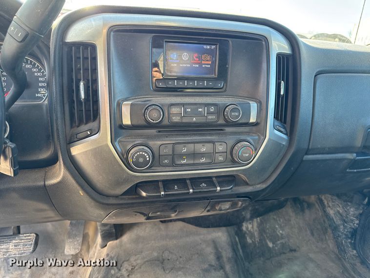 image for item OE9543 2015 Chevrolet Silverado 2500HD Ext. Cab pickup truck