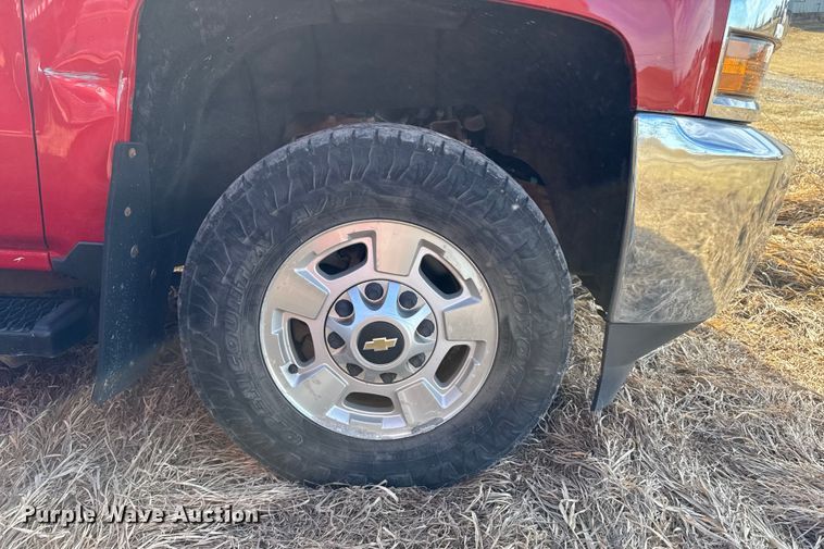 image for item OE9543 2015 Chevrolet Silverado 2500HD Ext. Cab pickup truck