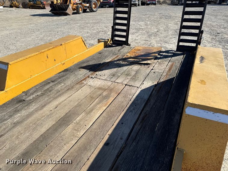 image for item OE9544 1999 Redi-Haul equipment trailer