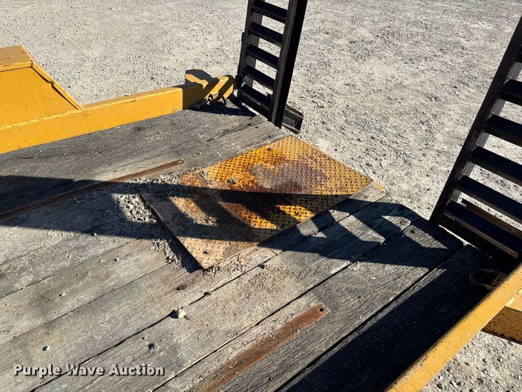 image for item OE9544 1999 Redi-Haul equipment trailer