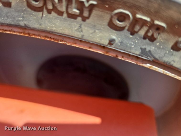 image for item YA1073 2014 JLG boom lift