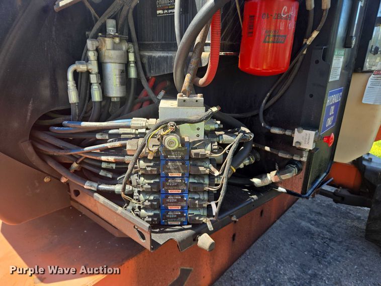 image for item YA1073 2014 JLG boom lift