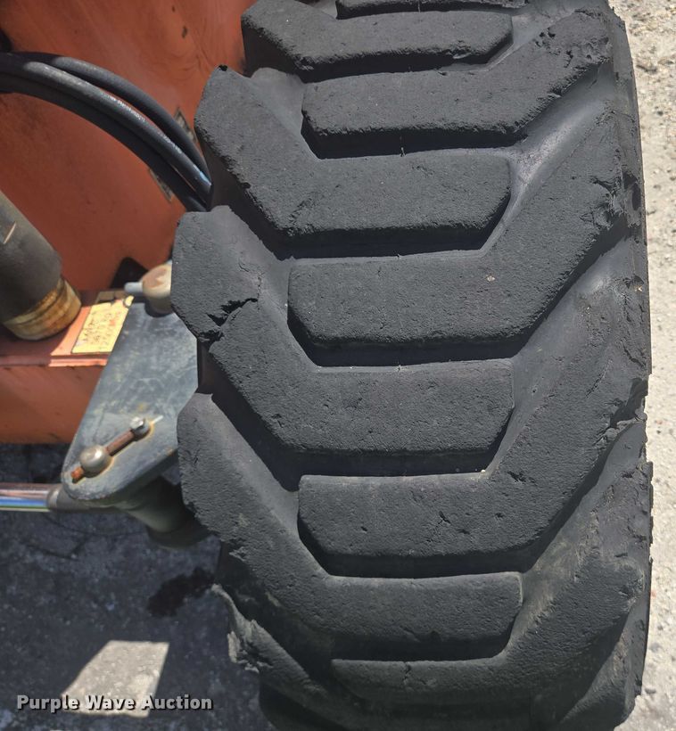 image for item YA1073 2014 JLG boom lift