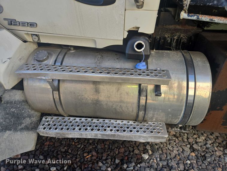 image for item YA1451 2018 Kenworth T880 dump truck