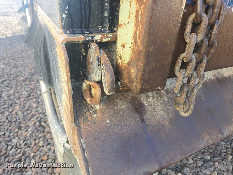 image for item YA1451 2018 Kenworth T880 dump truck