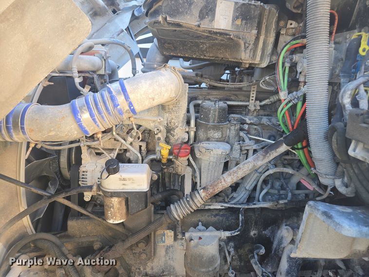 image for item YA1451 2018 Kenworth T880 dump truck