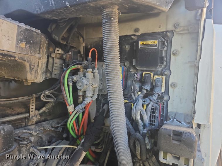 image for item YA1451 2018 Kenworth T880 dump truck