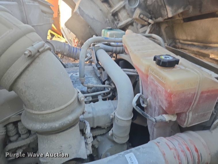 image for item YA1451 2018 Kenworth T880 dump truck