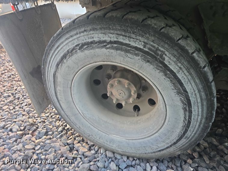 image for item YA1451 2018 Kenworth T880 dump truck