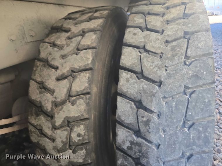 image for item YA1451 2018 Kenworth T880 dump truck