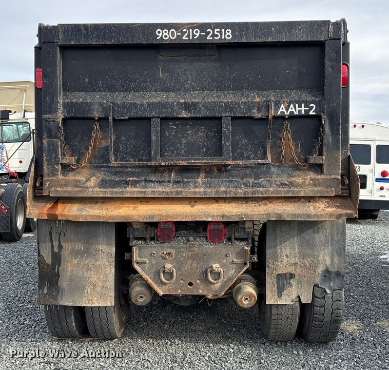 image for item YA1510 2005 International 7500  dump truck