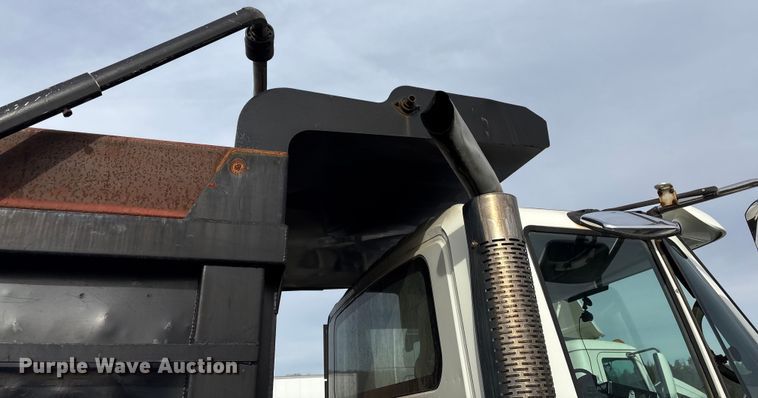 image for item YA1510 2005 International 7500  dump truck