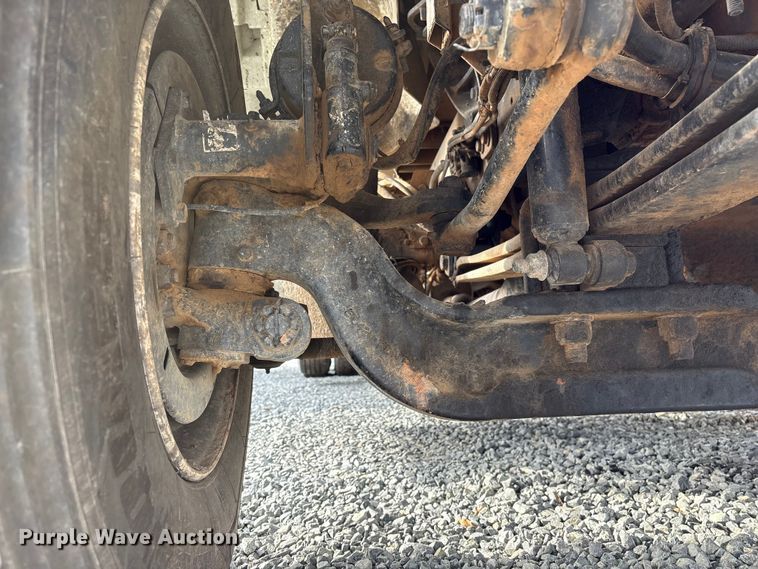 image for item YA1510 2005 International 7500  dump truck