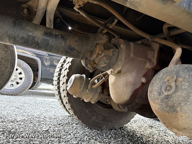 image for item YA1510 2005 International 7500  dump truck