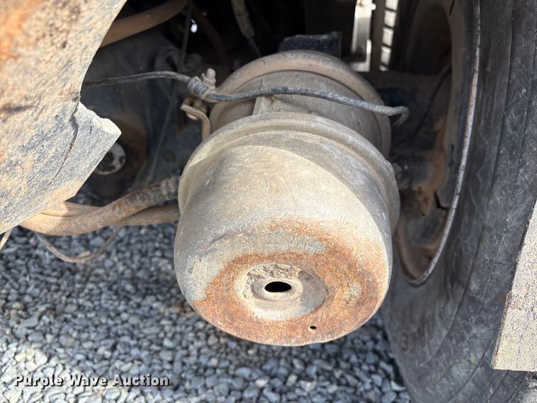 image for item YA1510 2005 International 7500  dump truck