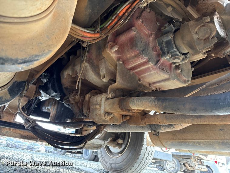 image for item YA1510 2005 International 7500  dump truck