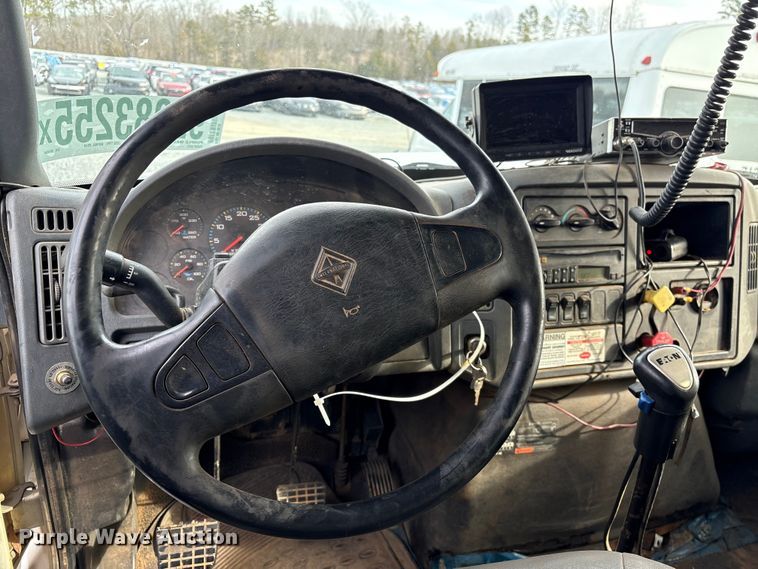 image for item YA1510 2005 International 7500  dump truck