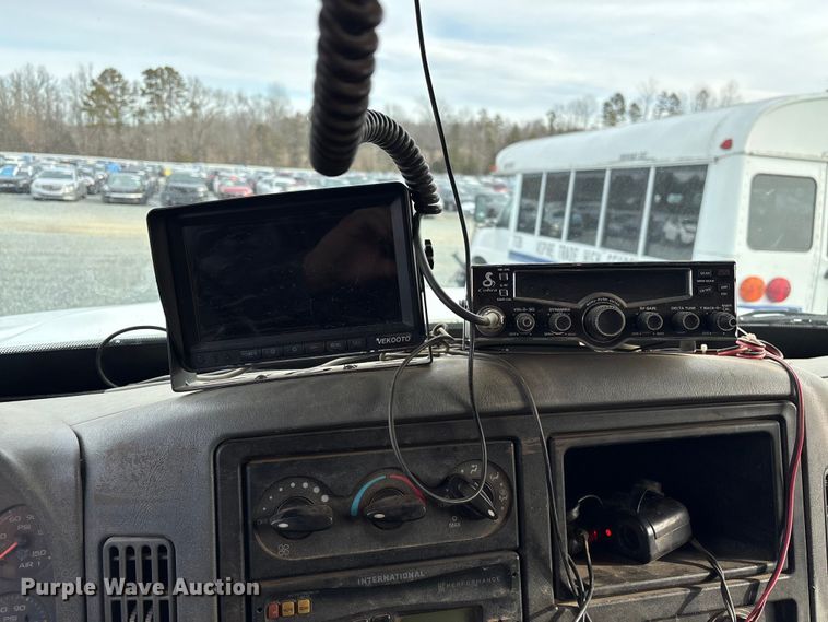 image for item YA1510 2005 International 7500  dump truck