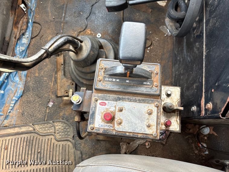 image for item YA1510 2005 International 7500  dump truck