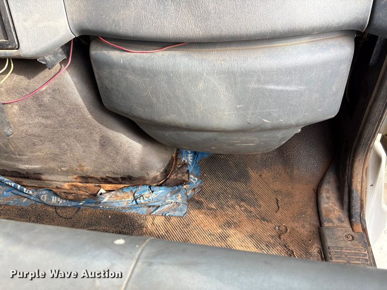 image for item YA1510 2005 International 7500  dump truck