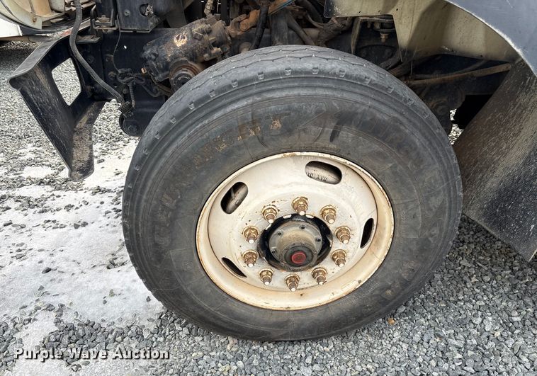 image for item YA1510 2005 International 7500  dump truck