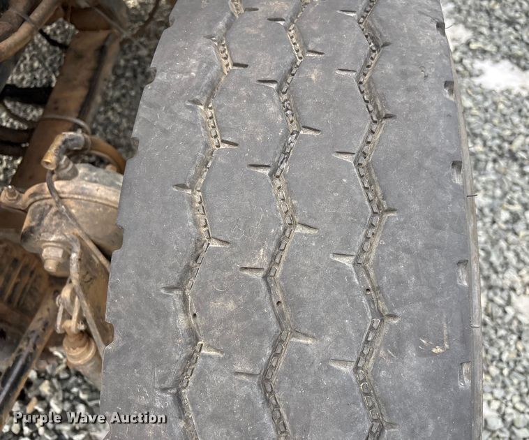 image for item YA1510 2005 International 7500  dump truck