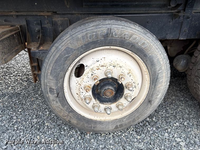 image for item YA1510 2005 International 7500  dump truck