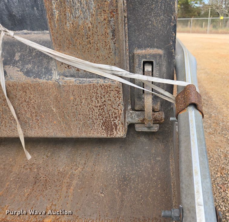 image for item YA1537 2021 Kenworth T880 dump truck