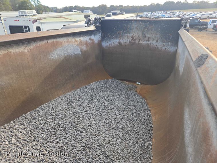 image for item YA1537 2021 Kenworth T880 dump truck