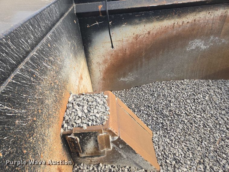 image for item YA1537 2021 Kenworth T880 dump truck