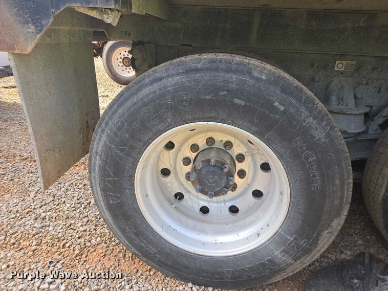 image for item YA1537 2021 Kenworth T880 dump truck