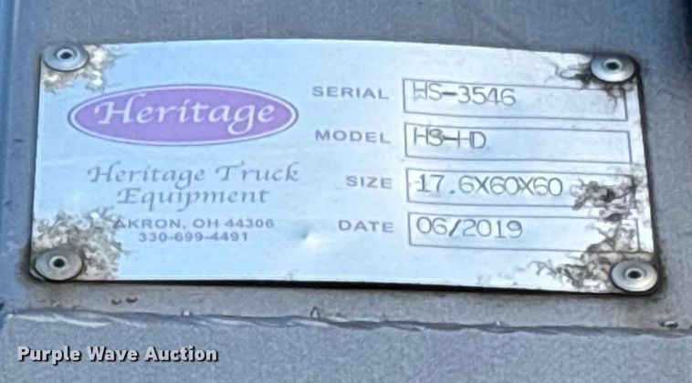 image for item YA1725 2020 Kenworth T880 dump truck