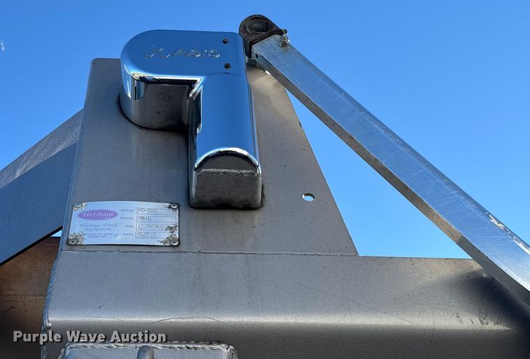 image for item YA1725 2020 Kenworth T880 dump truck