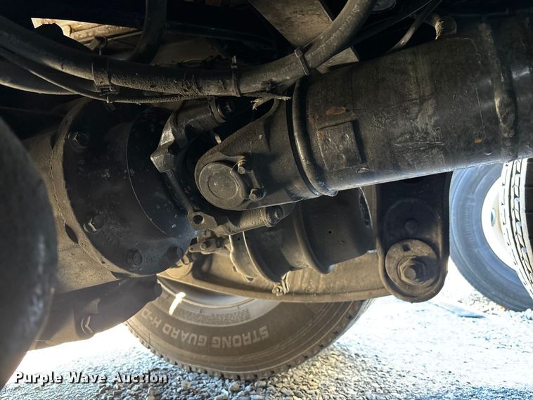 image for item YA1725 2020 Kenworth T880 dump truck