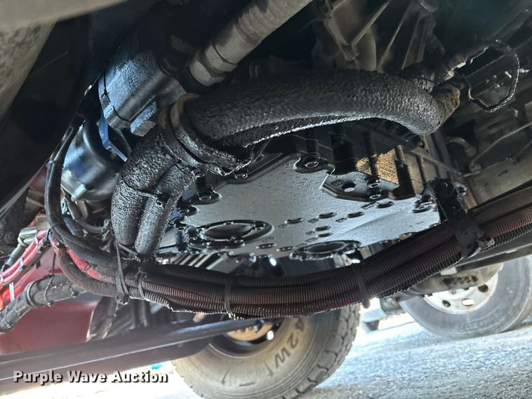 image for item YA1725 2020 Kenworth T880 dump truck