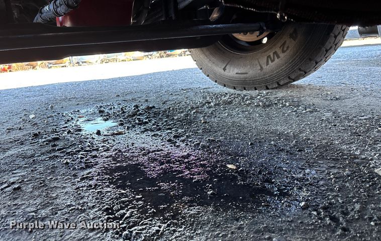 image for item YA1725 2020 Kenworth T880 dump truck