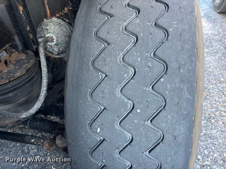 image for item YA1725 2020 Kenworth T880 dump truck