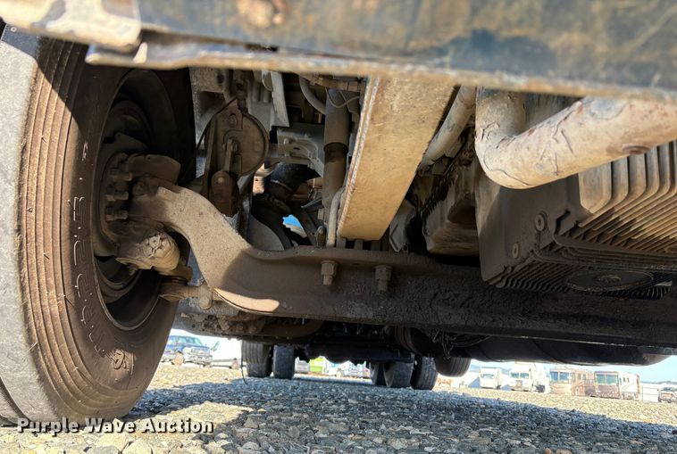 image for item YA1727 2018 Peterbilt 579  dump truck