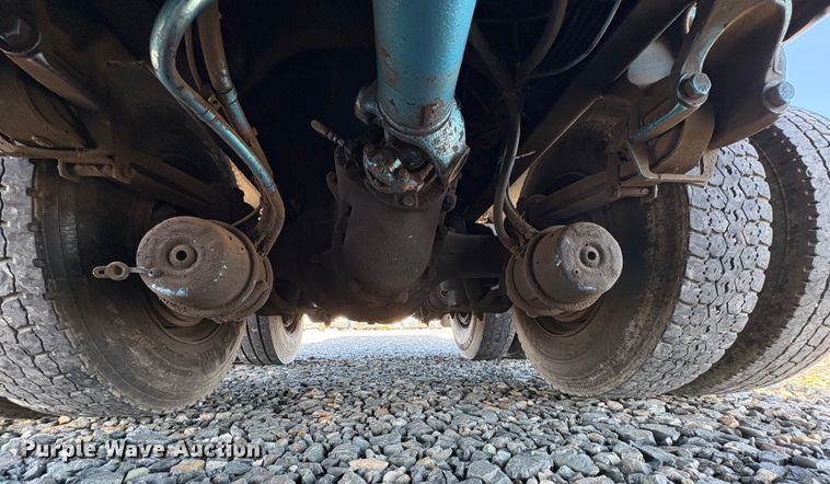 image for item YA1727 2018 Peterbilt 579  dump truck