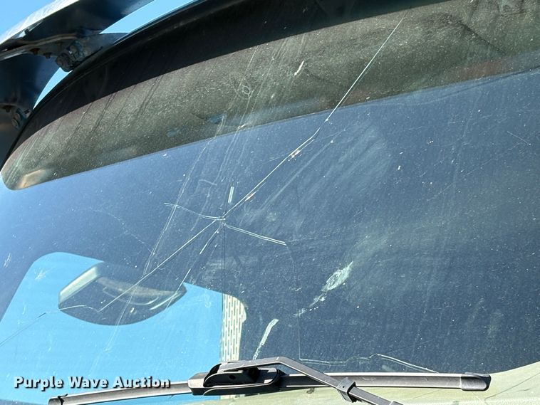 image for item YA1727 2018 Peterbilt 579  dump truck