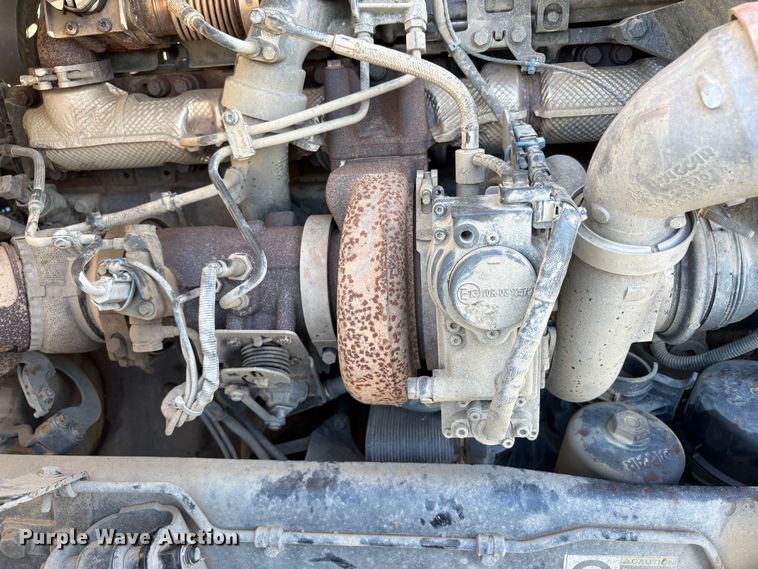 image for item YA1727 2018 Peterbilt 579  dump truck